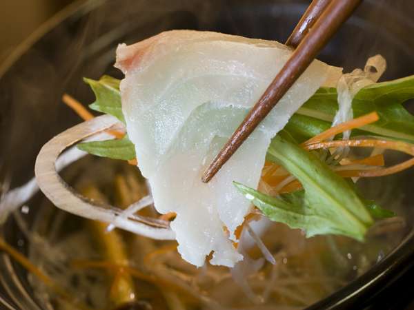伊豆長岡古奈温泉水庭の旅籠すみよし館『お料理ご案内』 天然真鯛のしゃぶしゃぶ 真鯛のしゃぶしゃぶ 伊豆長岡古奈温泉 水庭の旅籠 すみよし館